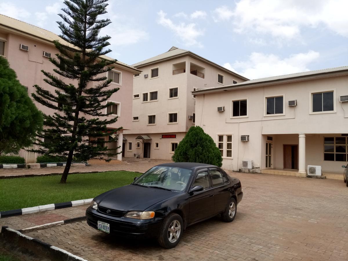 Hotel Benizia Asaba Eksteriør billede