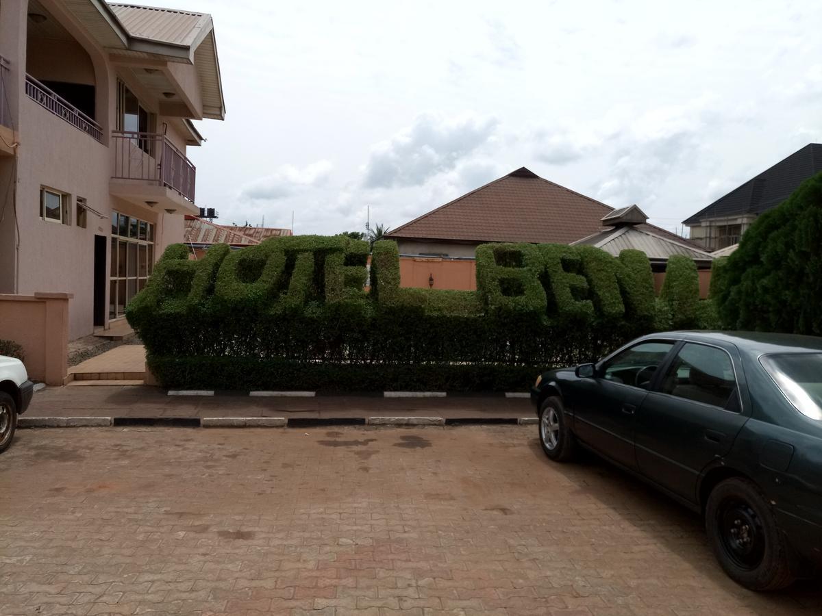 Hotel Benizia Asaba Eksteriør billede