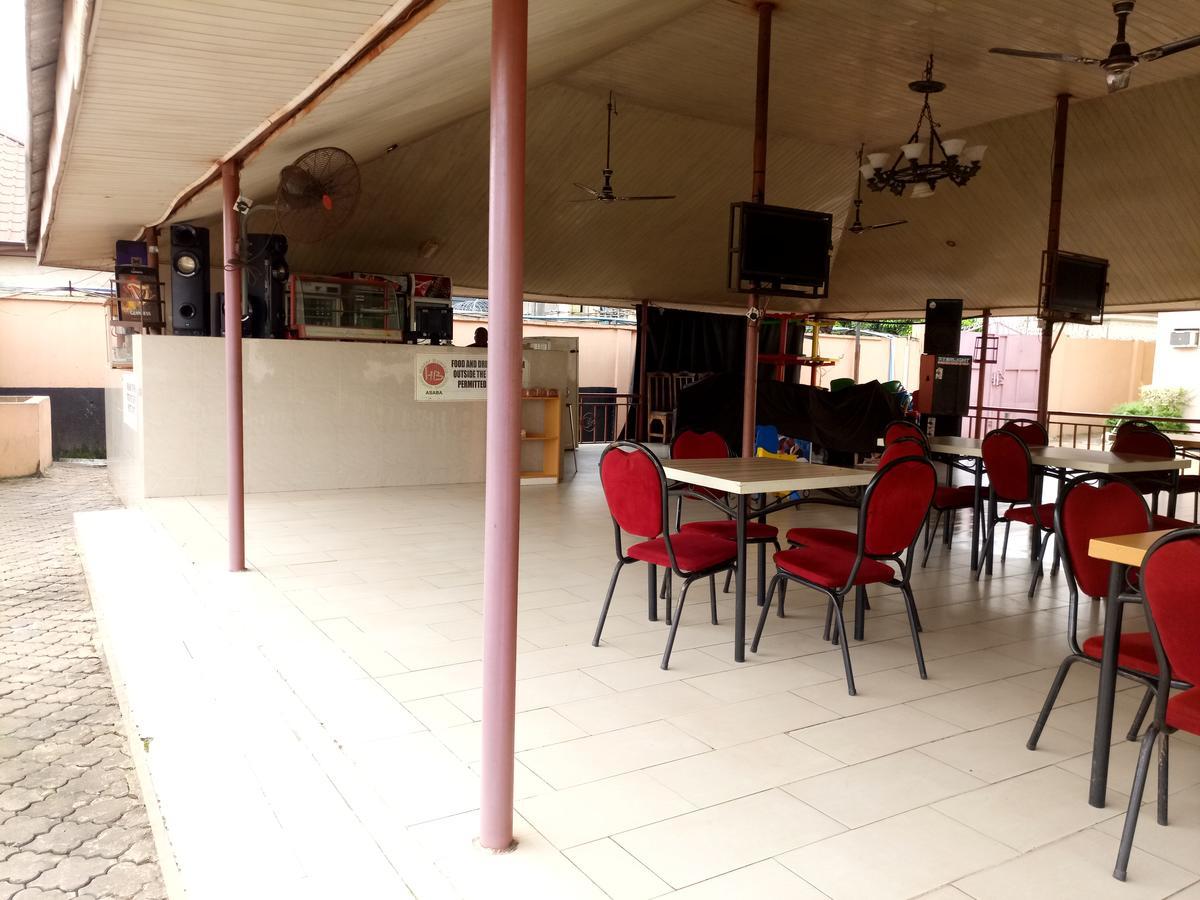 Hotel Benizia Asaba Eksteriør billede